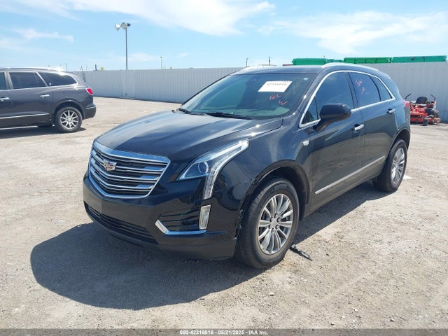 2019 CADILLAC XT5 1GYKNCRS2KZ150054 Photo 1