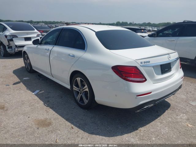 2018 MERCEDES-BENZ E 300 WDDZF4JB0JA394470 Photo 2