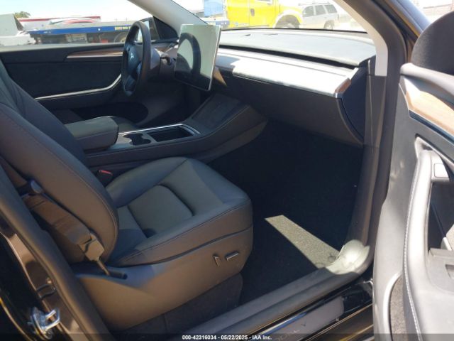 2024 TESLA MODEL Y 7SAYGDEF4RF068290 Photo 4