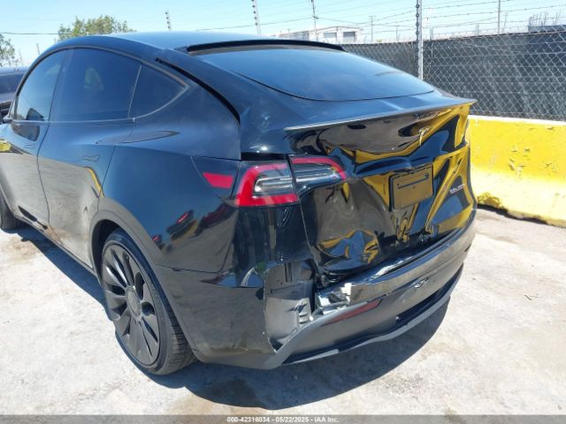 2024 TESLA MODEL Y 7SAYGDEF4RF068290 Photo 5