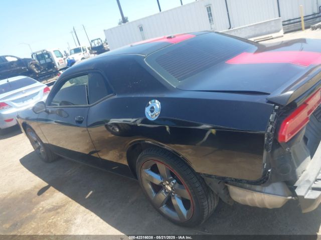 2C3CDYAGXEH282098 Dodge Challenger Rallye Redline