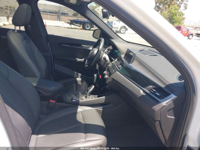 WBXJG7C09N5U68066 BMW X1 Sdrive28i