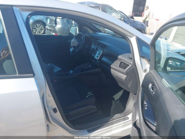 2019 NISSAN LEAF 1N4AZ1CP7KC307715 Photo 4
