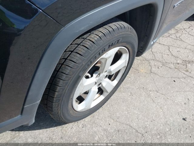 3C4NJDBB9JT147463 Jeep Compass Latitude 4x4