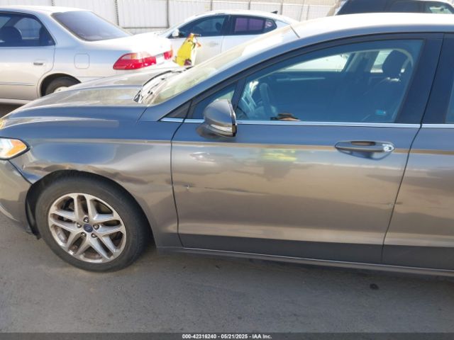1FA6P0H74E5381195 Ford FUSION SE
