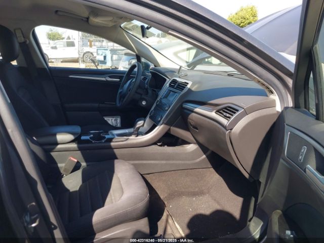1FA6P0H74E5381195 Ford FUSION SE