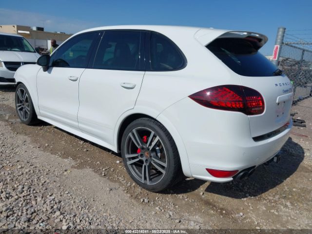 2013 PORSCHE CAYENNE WP1AD2A25DLA77759 Photo 2