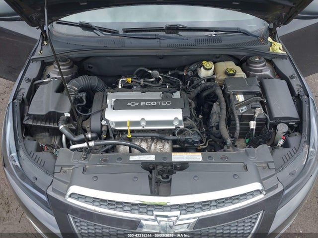 1G1PA5SG6E7261479 Chevrolet Cruze Ls Auto