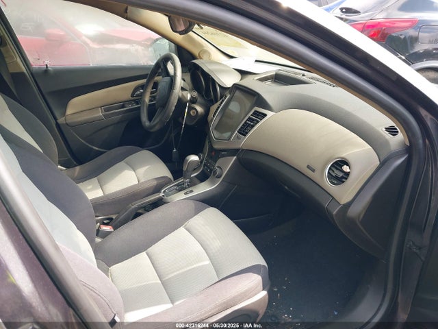 1G1PA5SG6E7261479 Chevrolet Cruze Ls Auto