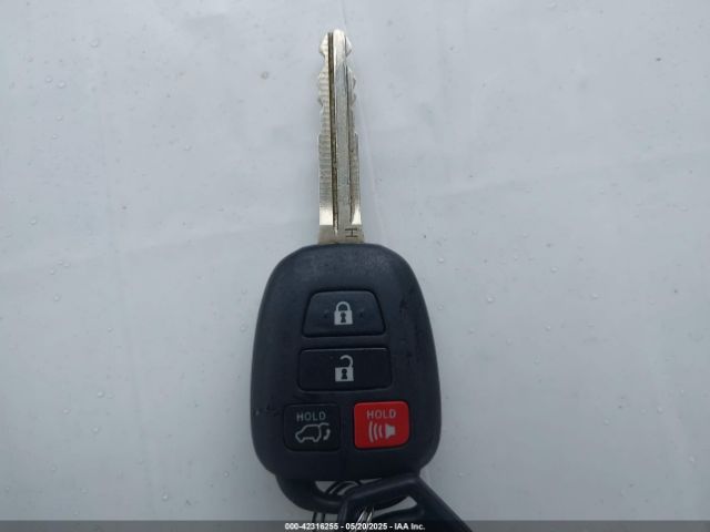 5TDZKRFH4ES021182 Toyota Highlander Le Plus V6