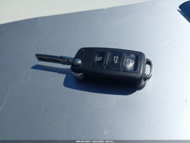 3VW2K7AJXFM224608 Volkswagen Jetta 2.0l S