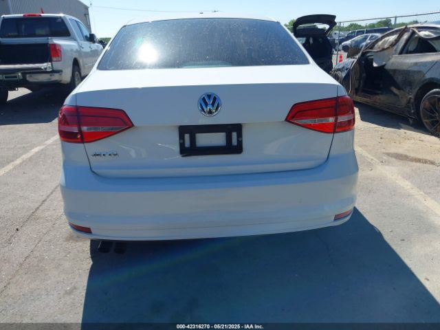 3VW2K7AJXFM224608 Volkswagen Jetta 2.0l S