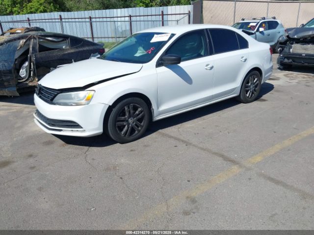 3VW2K7AJXFM224608 Volkswagen Jetta 2.0l S