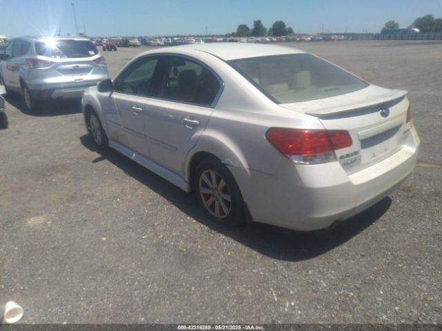 2011 SUBARU LEGACY 4S3BMBC69B3261640 Photo 2