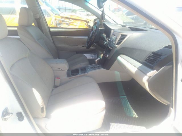 2011 SUBARU LEGACY 4S3BMBC69B3261640 Photo 4