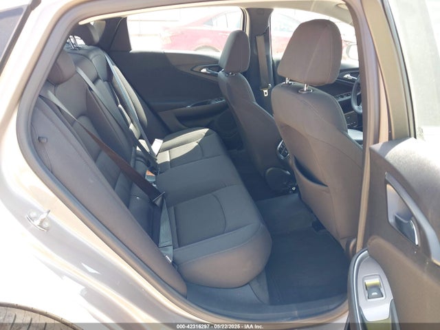 1G1ZD5ST1PF245034 Chevrolet Malibu Fwd 1lt