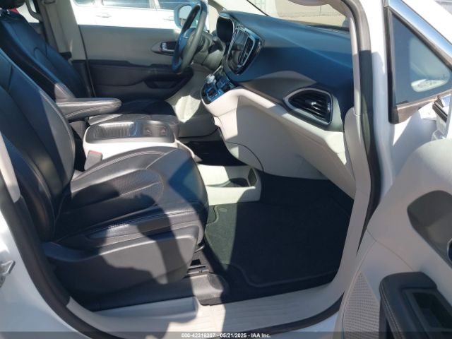 2022 CHRYSLER PACIFICA 2C4RC1BG1NR190855 Photo 4