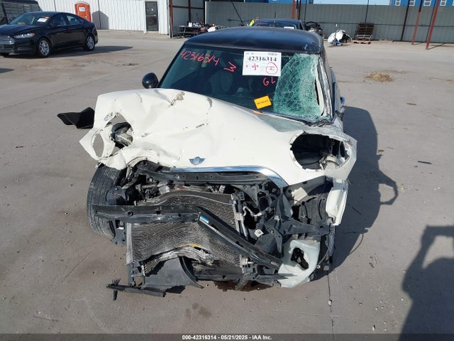 2012 MINI COOPER WMWSU3C56CT260795 Photo 5