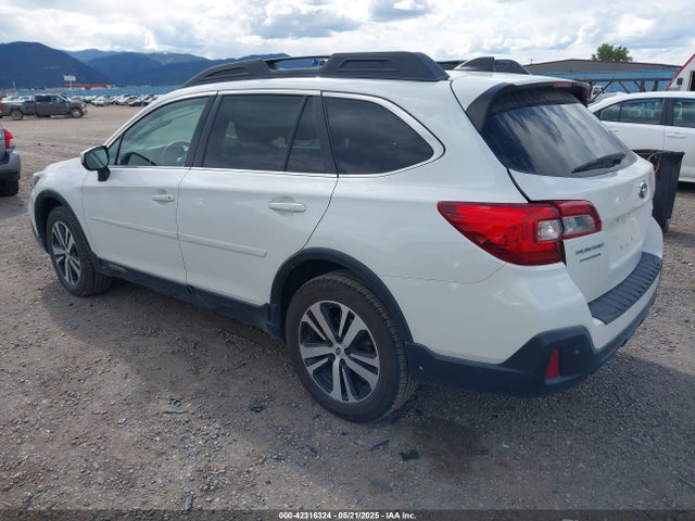 4S4BSENC8J3215625 Subaru u4