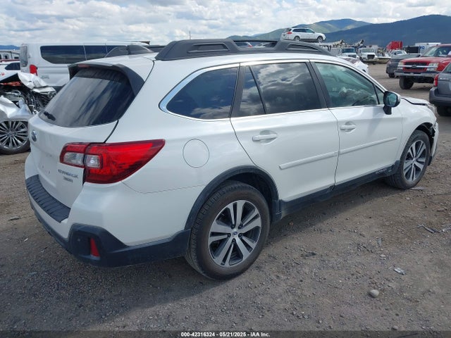 4S4BSENC8J3215625 Subaru u4