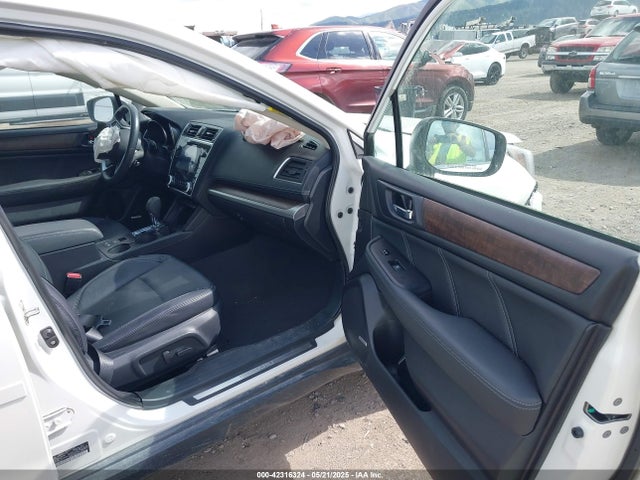 4S4BSENC8J3215625 Subaru u4