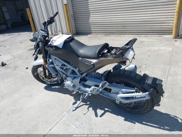 2023 HUSQVARNA VITPILEN 401/SVARTPILEN 401 MD2JUJ408PC224726 Photo 2