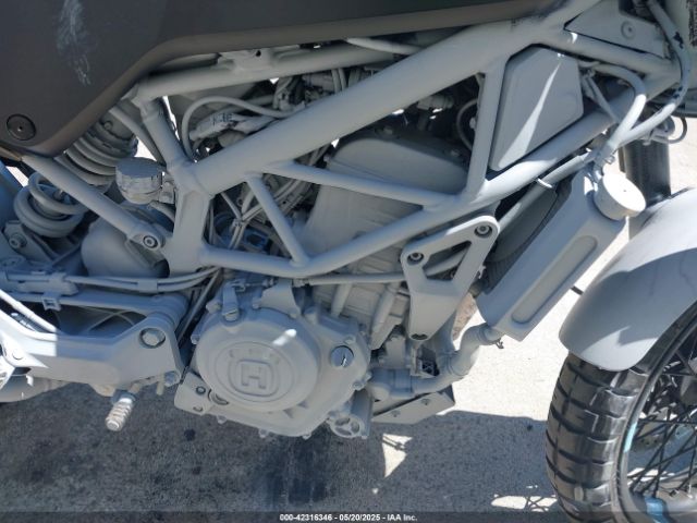 2023 HUSQVARNA VITPILEN 401/SVARTPILEN 401 MD2JUJ408PC224726 Photo 7