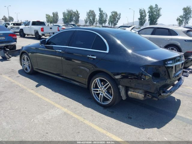 2017 MERCEDES-BENZ E 300 WDDZF4JB6HA116506 Photo 2