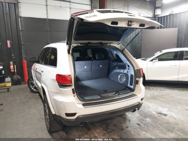 1C4RJFBG0JC263185 Jeep Grand Cherokee Sterling Edition 4x4