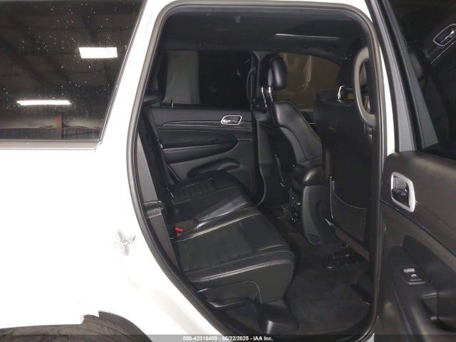 1C4RJFBG0JC263185 Jeep Grand Cherokee Sterling Edition 4x4