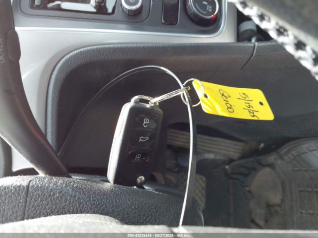 1VWAP7A3XEC008370 Volkswagen Passat 2.5l S