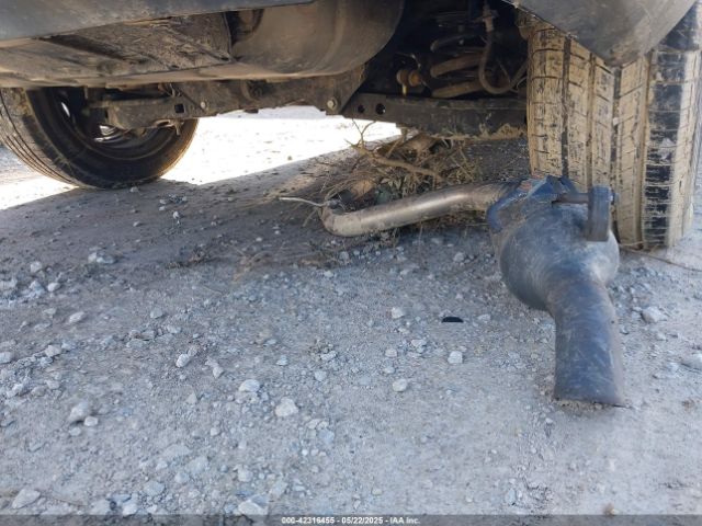 2T3ZFREV7FW151422 Toyota RAV4 LE
