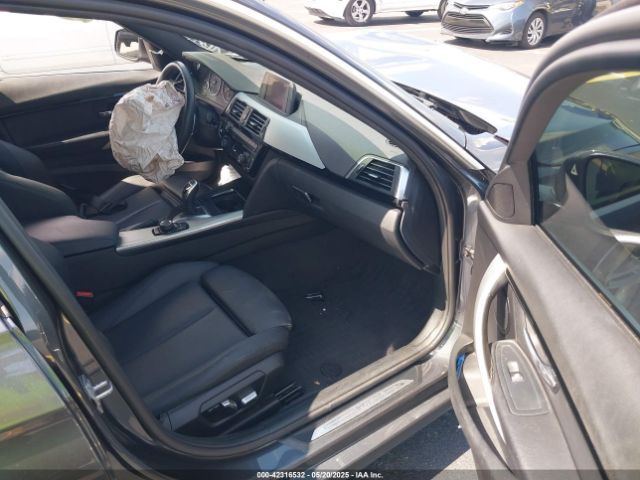 WBA8B9G56JNU98211 BMW 330I