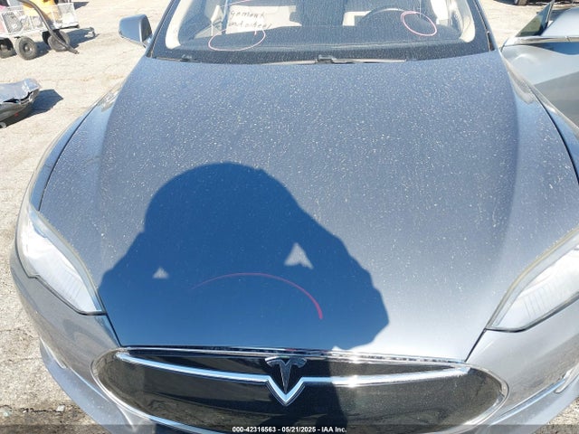 2014 TESLA MODEL S 5YJSA1S11EFP35998 Photo 9
