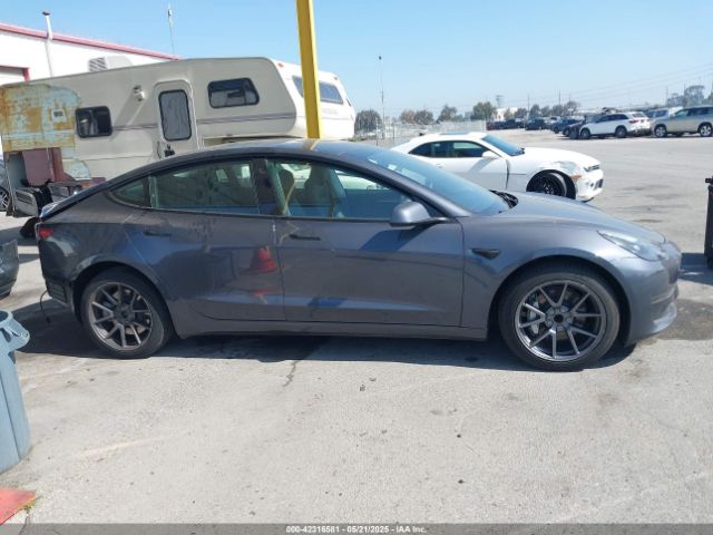 5YJ3E1EA2PF668853 Tesla MODEL 3