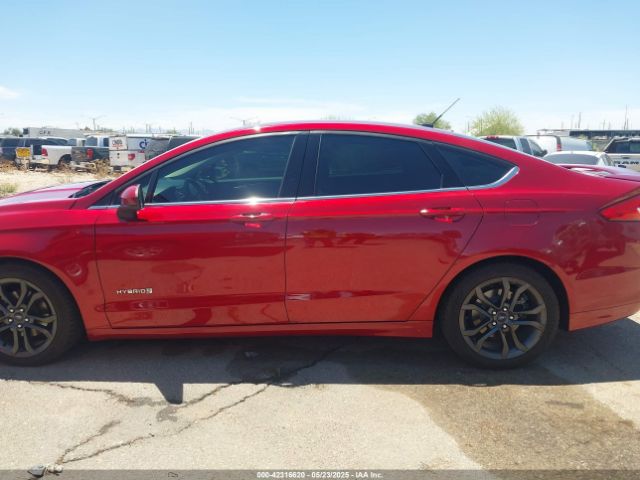 3FA6P0LU7JR163207 Ford Fusion Hybrid Se