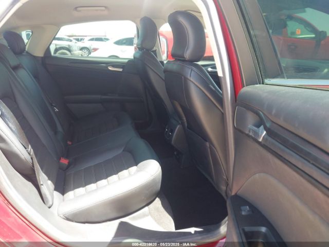 3FA6P0LU7JR163207 Ford Fusion Hybrid Se