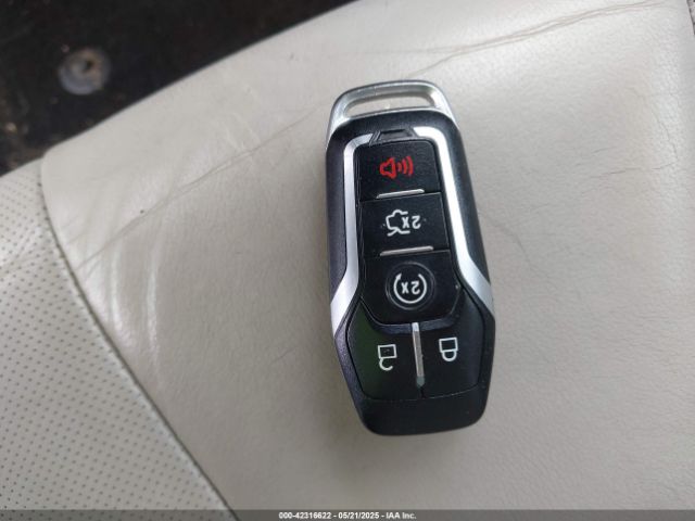 3FA6P0SU5GR287017 Ford Fusion Energi Titanium