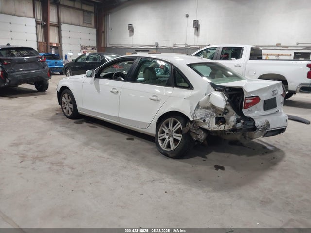 2011 AUDI A4 WAUBFAFL1BN015415 Photo 2