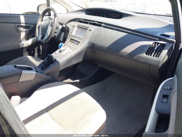 JTDKN3DU9E1771390 Toyota Prius Three