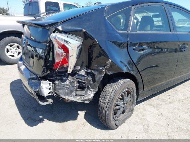 JTDKN3DU9E1771390 Toyota Prius Three