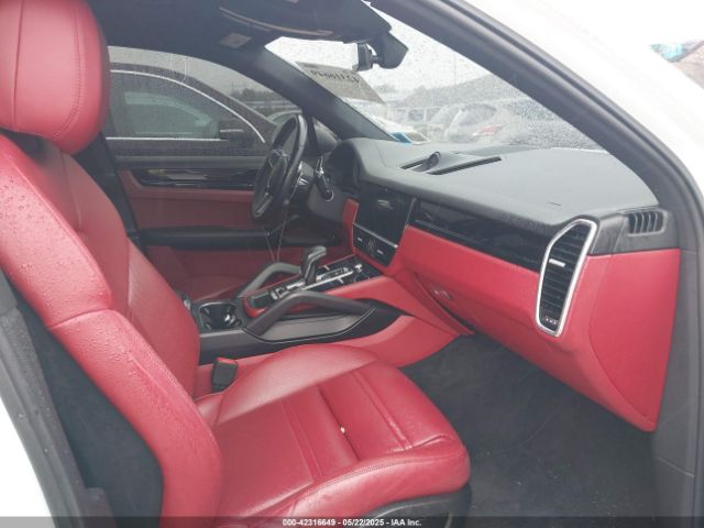 2019 PORSCHE CAYENNE WP1AB2AY2KDA64548 Photo 4