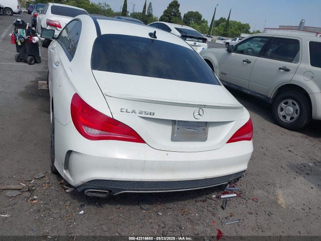 WDDSJ4EB7GN371988 Mercedes-Benz 2016