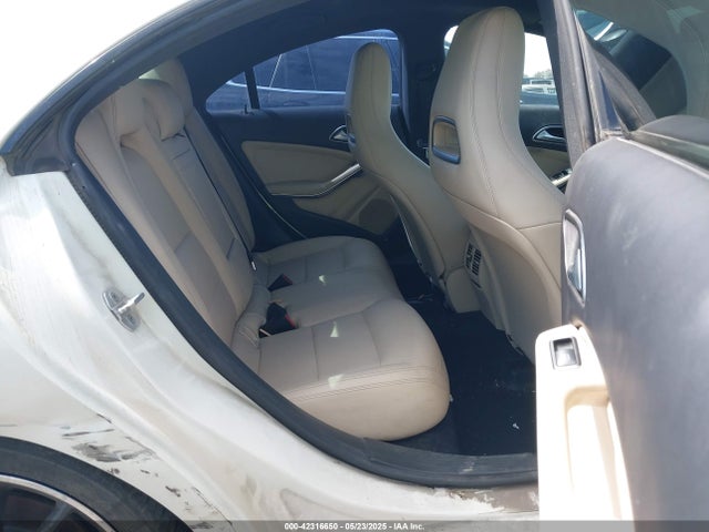 WDDSJ4EB7GN371988 Mercedes-Benz 2016