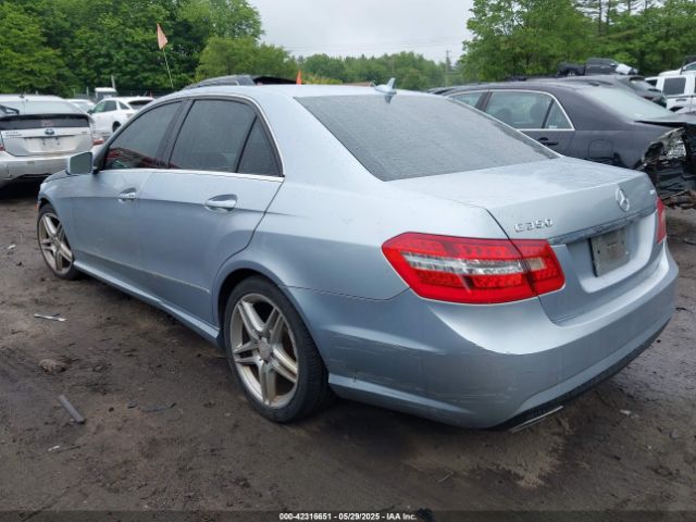 2013 MERCEDES-BENZ E 350 WDDHF8JB2DA675225 Photo 2