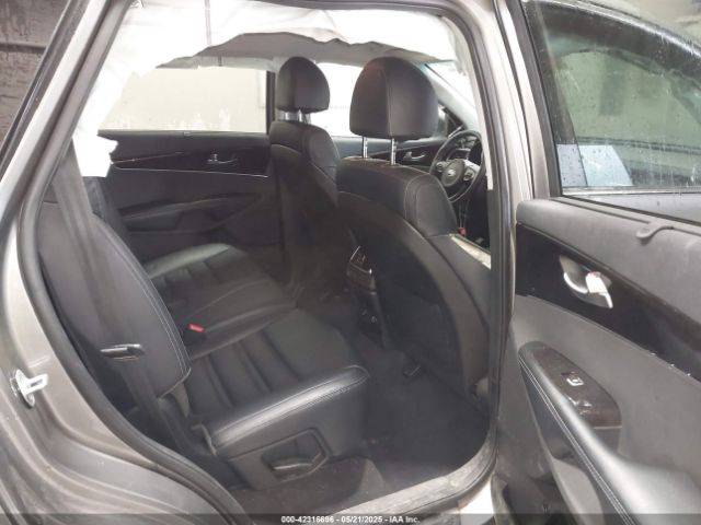 5XYPHDA50JG426193 KIA Sorento 3.3l Ex