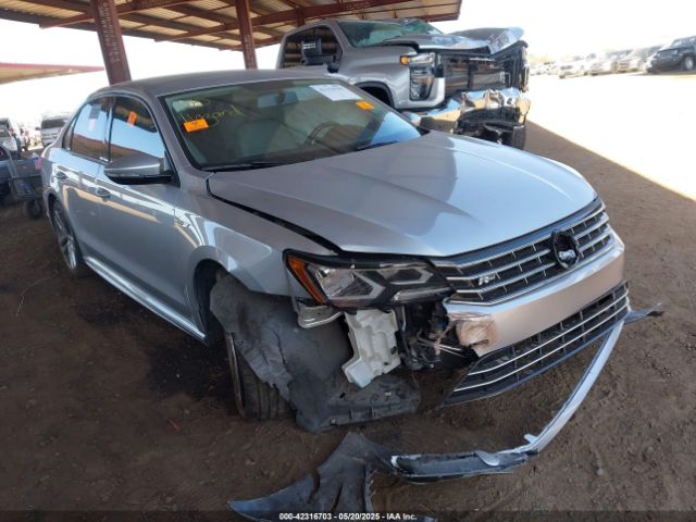 1VWAA7A33JC019514 Volkswagen Passat 2.0t R-line/2.0t S