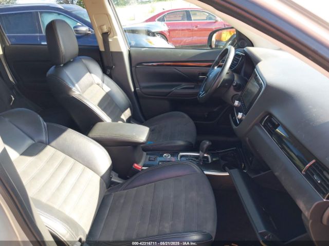 2020 MITSUBISHI OUTLANDER JA4AZ3A39LZ006104 Photo 4