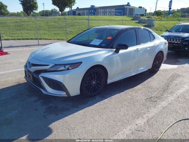 2021 TOYOTA CAMRY 4T1K31AK4MU024933 Photo 1