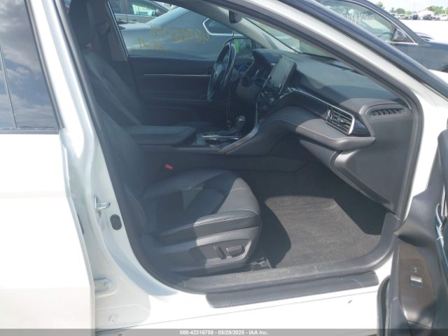 2021 TOYOTA CAMRY 4T1K31AK4MU024933 Photo 4